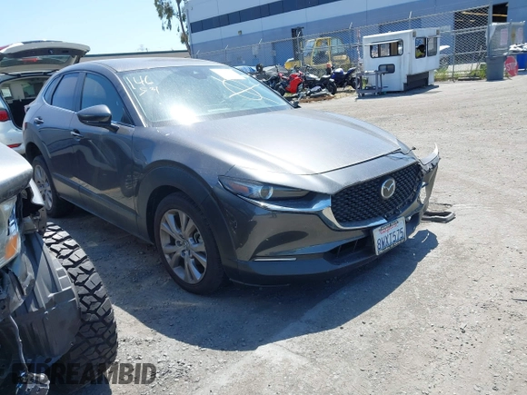2021 Mazda CX-30 Select z VIN 3MVDMABL3MM233701, wystawiony jako IAAI lot #42086778 z przebiegiem Nie podano mil oraz . Historia ofert i sprzedaży dostępna na DreamBid. Obrazek 1.