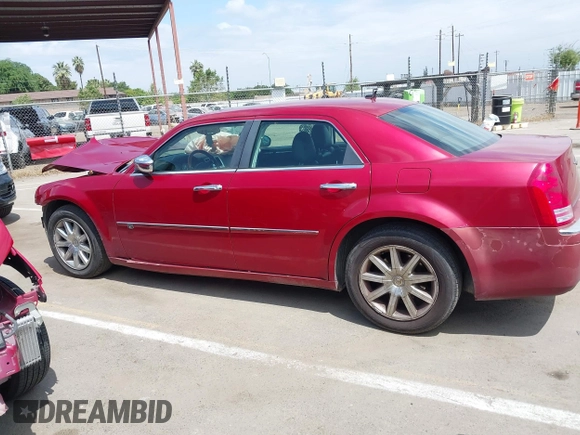2008 Chrysler 300 C Hemi with VIN 2C3LA63H38H193822, listed as a IAAI auction lot 42043405 with 108,945 mi miles. Bid and sale history available at carsss.com. Image 15.
