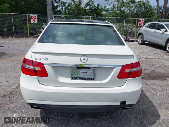 2010 Mercedes-Benz E 350 Luxury with VIN WDDHF5GB0AA105287, listed as a IAAI auction lot 42452791 with 195,377 mi miles and . Bid and sale history available at DreamBid. Image 16.