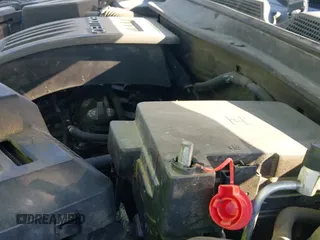 2011 Chevrolet Equinox 1LT z VIN 2CNALDEC2B6335112, wystawiony jako IAAI lot #43138242 z przebiegiem 178 765 mil mil oraz . Historia ofert i sprzedaży dostępna na DreamBid. Obrazek 12.