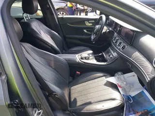 2019 Mercedes-Benz E 300 with VIN WDDZF4JB3KA601824, listed as a IAAI auction lot 42053608 with 54,998 mi miles and . Bid and sale history available at DreamBid. Image 5.