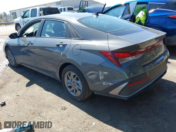 2024 Hyundai Elantra SEL with VIN KMHLM4DG1RU756860, listed as a IAAI auction lot 41887650 with 9,250 mi miles. Bid and sale history available at carsss.com. Image 3.