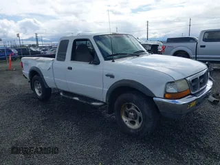 2000 Ford Ranger XLT with VIN 1FTZR15X3YTA86729, listed as a IAAI auction lot 41937064 with 210,551 mi miles and . Bid and sale history available at DreamBid. Image 1.