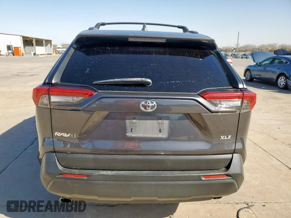 2019 Toyota RAV4 XLE with VIN JTMW1RFV1KJ015196, listed as a Copart auction lot 49452225 with 167,557 mi miles and Salvage Title. Bid and sale history available at carsss.com. Image 6.