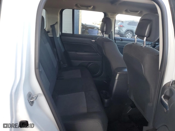 2015 Jeep Patriot Altitude Edition with VIN 1C4NJPBA1FD247255, listed as a Copart auction lot 47725205 with 165,804 mi miles and Salvage Title. Bid and sale history available at carsss.com. Image 10.