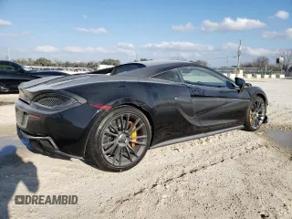 2017 McLaren 570S z VIN SBM13DAA3HW003517, wystawiony jako Copart lot #37948714 z przebiegiem 7587 mil mil oraz . Historia ofert i sprzedaży dostępna na DreamBid. Obrazek 3.