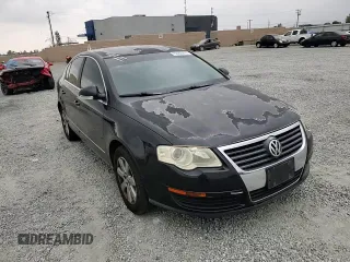 2008 Volkswagen Passat Turbo z VIN WVWJK73C58P031048, wystawiony jako Copart lot #72563814 z przebiegiem 175 435 mil mil oraz Szkoda całkowita • Salvage title. Historia ofert i sprzedaży dostępna na DreamBid. Obrazek 10.