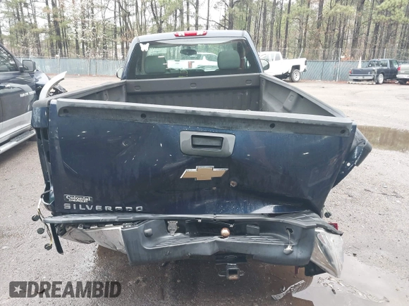 2008 Chevrolet Silverado 1500 Work Truck with VIN 1GCEC14C08Z106821, listed as a IAAI auction lot 41803709 with 68,334 mi miles. Bid and sale history available at carsss.com. Image 17.