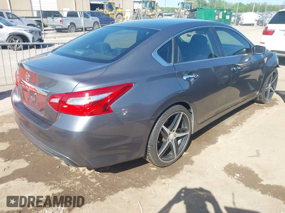 2016 Nissan Altima SL with VIN 1N4AL3AP0GC249504, listed as a IAAI auction lot 42092720 with 158,079 mi miles and . Bid and sale history available at carsss.com. Image 4.