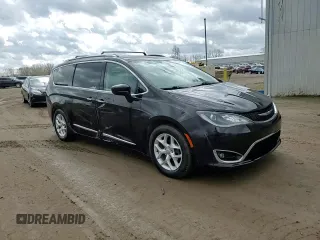 2017 Chrysler Pacifica Touring L Plus with VIN 2C4RC1EG6HR559922, listed as a Copart auction lot 53057505 with 131,322 mi miles and Clean Title. Bid and sale history available at DreamBid. Image 14.