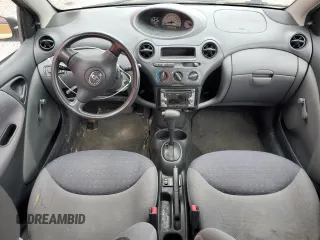 2004 Toyota ECHO z VIN JTDKT123240044472, wystawiony jako Copart lot #57057585 z przebiegiem 179 720 mil mil oraz Czysty tytuł • Clean title. Historia ofert i sprzedaży dostępna na DreamBid. Obrazek 8.