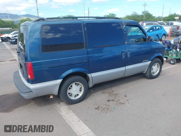 2000 GMC Safari Passenger with VIN 1GKDM19W3YB516456, listed as a IAAI auction lot 41653733 with 168,265 mi miles. Bid and sale history available at carsss.com. Image 4.