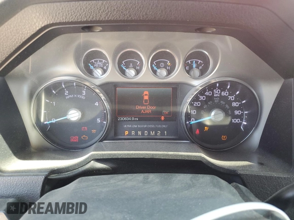 2014 Ford F-350 XLT with VIN 1FT8W3BTXEEA72697, listed as a Copart auction lot 63914115 with 230,834 mi miles and Salvage title. Bid and sale history available at DreamBid. Image 9.