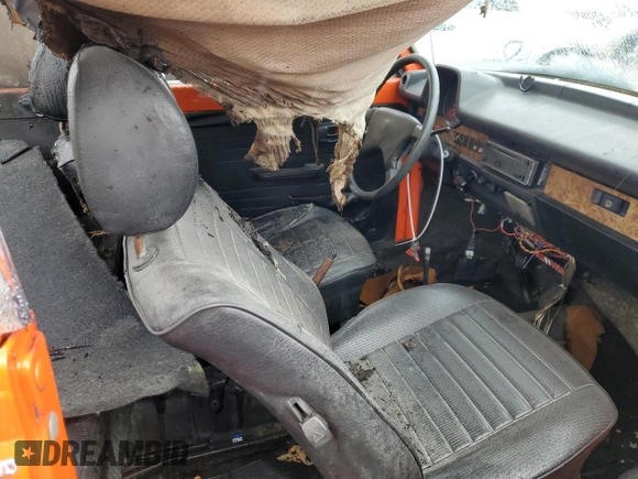 1979 Volkswagen Beetle with VIN 1592042687, listed as a Copart auction lot 87370154 with 50,248 mi miles and Salvage Title. Bid and sale history available at DreamBid. Image 10.
