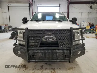 2020 Ford Super Duty F-250 SRW XL with VIN 1FT7W2B65LEE83941, listed as a Copart auction lot 54020305 with 190,731 mi miles and Clean Title. Bid and sale history available at carsss.com. Image 5.
