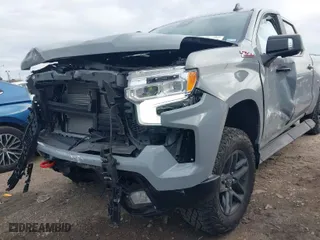 2024 Chevrolet Silverado 1500 LT Trail Boss with VIN 3GCUDFED1RG397733, listed as a IAAI auction lot 41283622 with 4,016 mi miles. Bid and sale history available at carsss.com. Image 6.
