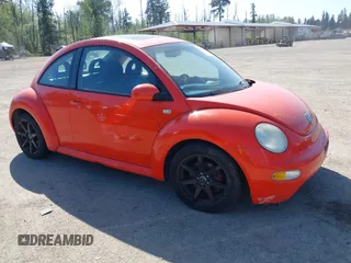 2002 Volkswagen Beetle GLS with VIN 3VWCD21C92M429236, listed as a IAAI auction lot 42153808 with 175,538 mi miles and . Bid and sale history available at DreamBid. Image 1.