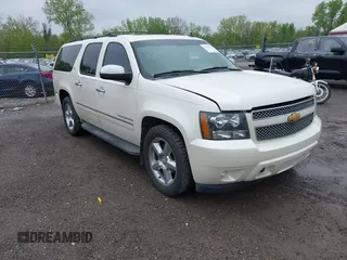 2013 Chevrolet Suburban LTZ с VIN 1GNSKKE76DR185653, выставлен на аукционе IAAI как лот 42136415 с пробегом 187 940 миль миль и . История ставок и продаж доступна на DreamBid. Изображение 1.