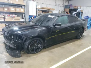 2015 Dodge Charger SE z VIN 2C3CDXBG6FH848445, wystawiony jako Copart lot #54825915 z przebiegiem 121 764 mil mil oraz Szkoda całkowita • Salvage title. Historia ofert i sprzedaży dostępna na DreamBid. Obrazek 1.