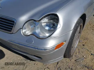 2005 Mercedes-Benz C 240 with VIN WDBRH61J15F635726, listed as a IAAI auction lot 41887674 with 200,766 mi miles and . Bid and sale history available at DreamBid. Image 6.