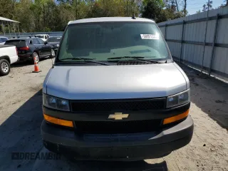 2018 Chevrolet Express Cargo with VIN 1GCWGAFP3J1318769, listed as a Copart auction lot 50991335 with 147,260 mi miles and Clean title. Bid and sale history available at DreamBid. Image 5.