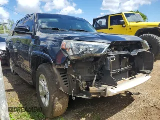 2020 Toyota 4Runner SR5 with VIN JTEZU5JR8L5214596, listed as a Copart auction lot 68656024 with Not provided miles and Salvage title. Bid and sale history available at DreamBid. Image 4.