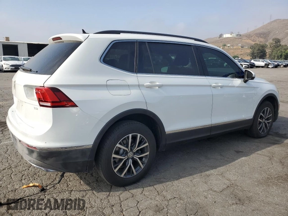 2018 Volkswagen Tiguan SEL z VIN 3VV3B7AX8JM208087, wystawiony jako Copart lot #59563715 z przebiegiem 79 863 mil mil oraz Szkoda całkowita • Salvage title. Historia ofert i sprzedaży dostępna na DreamBid. Obrazek 3.