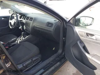 2015 Volkswagen Jetta Sedan 2.0L S with VIN 3VW2K7AJ9FM424668, listed as a IAAI auction lot 41833307 with 73,574 mi miles. Bid and sale history available at carsss.com. Image 5.