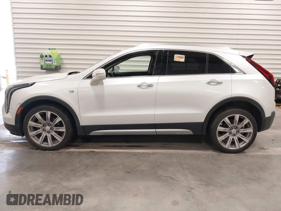 2020 Cadillac XT4 AWD Premium Luxury with VIN 1GYFZDR47LF073892, listed as a IAAI auction lot 42173334 with 40,289 mi miles. Bid and sale history available at carsss.com. Image 14.