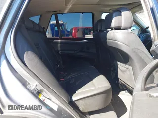2008 BMW X5 3.0si with VIN 5UXFE43598L022453, listed as a IAAI auction lot 41852297 with 185,528 mi miles. Bid and sale history available at carsss.com. Image 8.