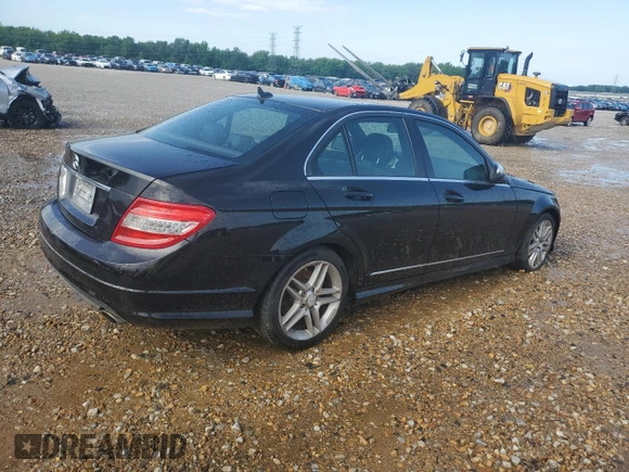 2008 Mercedes-Benz C 300 Sport z VIN WDDGF54XX8F038545, wystawiony jako Copart lot #56676185 z przebiegiem 203 493 mil mil oraz Szkoda całkowita • Salvage title. Historia ofert i sprzedaży dostępna na DreamBid. Obrazek 3.