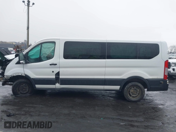 2015 Ford Transit XL с VIN 1FBZX2ZM8FKB01616, выставлен на аукционе IAAI как лот 41678499 с пробегом 126 647 миль миль и . История ставок и продаж доступна на DreamBid. Изображение 14.