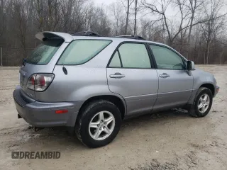 2001 Lexus RX 300 with VIN JTJHF10UX10201056, listed as a Copart auction lot 85678484 with 125,636 mi miles and Clean Title. Bid and sale history available at carsss.com. Image 3.
