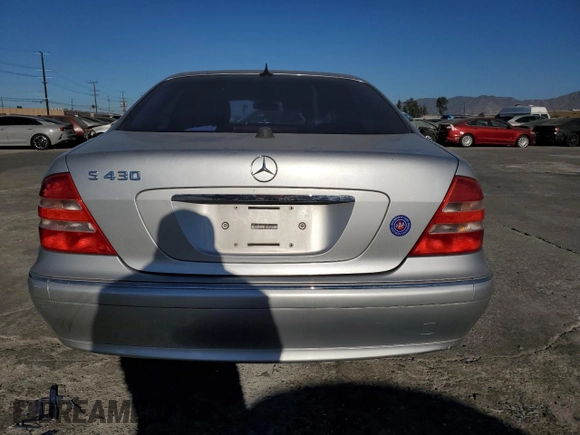 2001 Mercedes-Benz S-Class with VIN WDBNG70JX1A136245, listed as a Copart auction lot 81642244 with 158,417 mi miles and Salvage Title. Bid and sale history available at carsss.com. Image 6.
