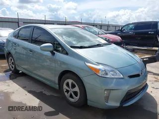 2015 Toyota Prius Four with VIN JTDKN3DUXF1911433, listed as a IAAI auction lot 42561686 with 177,181 mi miles and . Bid and sale history available at DreamBid. Image 1.