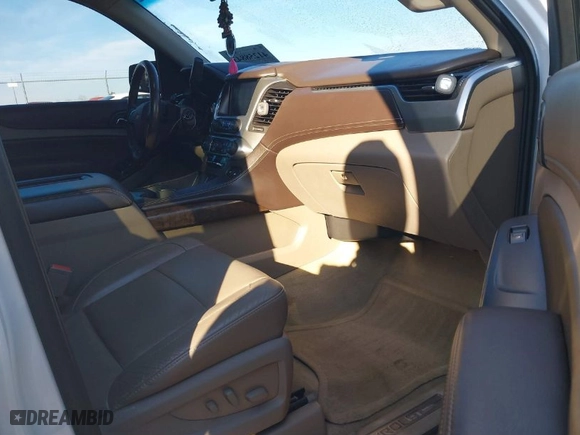 2015 Chevrolet Suburban LT with VIN 1GNSCJKC2FR607249, listed as a IAAI auction lot 41258843 with NaN miles. Bid and sale history available at carsss.com. Image 5.