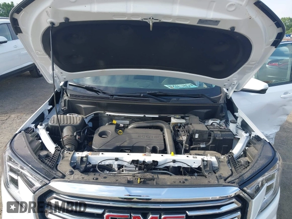 2024 GMC Terrain SLT with VIN 3GKALVEG4RL389065, listed as a IAAI auction lot 42247554 with 9,732 mi miles and . Bid and sale history available at DreamBid. Image 10.