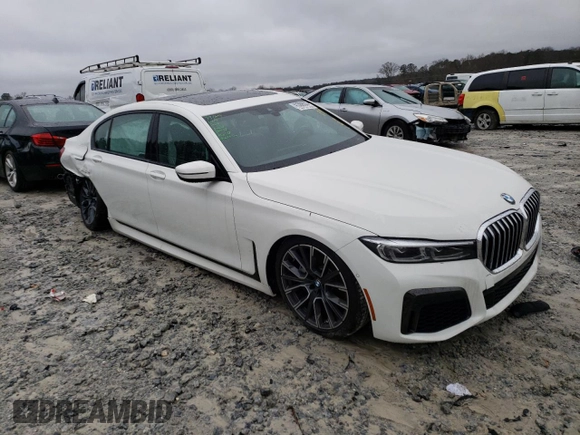 2020 BMW 7 Series 740i with VIN WBA7T2C09LGL18091, listed as a Copart auction lot 41369533 with 5,932 mi miles. Bid and sale history available at carsss.com. Image 4.