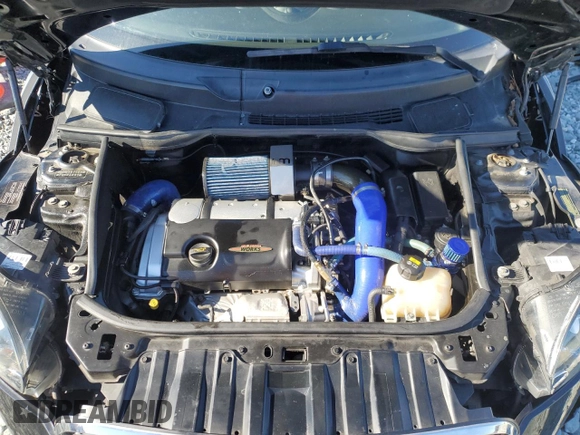 2014 MINI Countryman John Cooper Works with VIN WMWXD1C5XEWS34681, listed as a Copart auction lot 41781005 with 133,463 mi miles and Salvage Title. Bid and sale history available at DreamBid. Image 12.