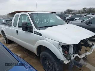2014 Ford F-250 XL z VIN 1FT7X2A66EEB68938, wystawiony jako IAAI lot #41548626 z przebiegiem 130 503 mil mil oraz . Historia ofert i sprzedaży dostępna na DreamBid. Obrazek 1.