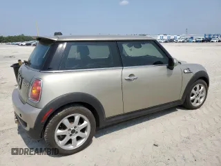 2007 MINI Hardtop S z VIN WMWMF73587TL83630, wystawiony jako Copart lot #59423765 z przebiegiem 129 066 mil mil oraz Tytuł czysty. Historia ofert i sprzedaży dostępna na DreamBid. Obrazek 3.