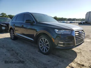 2017 Audi Q7 Premium Plus with VIN WA1LAAF75HD026015, listed as a Copart auction lot 58041095 with 127,076 mi miles and Salvage title. Bid and sale history available at DreamBid. Image 4.