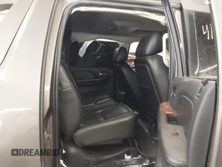 2011 Cadillac Escalade EXT Luxury with VIN 3GYT4MEF4BG222118, listed as a IAAI auction lot 41482082 with 170,555 mi miles. Bid and sale history available at carsss.com. Image 8.