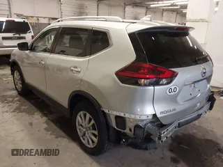 2019 Nissan Rogue SV with VIN KNMAT2MV3KP525593, listed as a IAAI auction lot 42044497 with 122,176 mi miles. Bid and sale history available at carsss.com. Image 3.