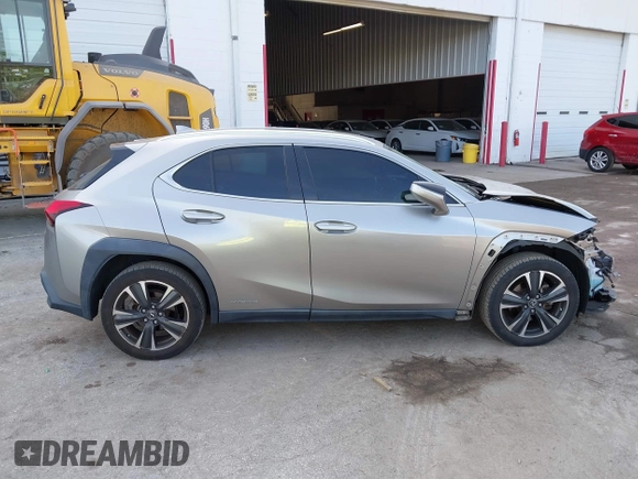 2020 Lexus UX 250h with VIN JTHX9JBHXL2033589, listed as a IAAI auction lot 42113363 with 71,669 mi miles and . Bid and sale history available at DreamBid. Image 13.