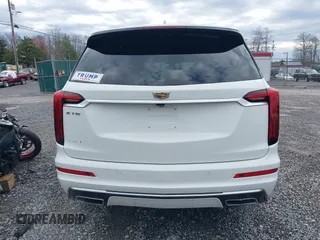 2020 Cadillac XT6 FWD Premium Luxury z VIN 1GYKPCRSXLZ137290, wystawiony jako IAAI lot #41814228 z przebiegiem 61 661 mil mil oraz . Historia ofert i sprzedaży dostępna na DreamBid. Obrazek 17.