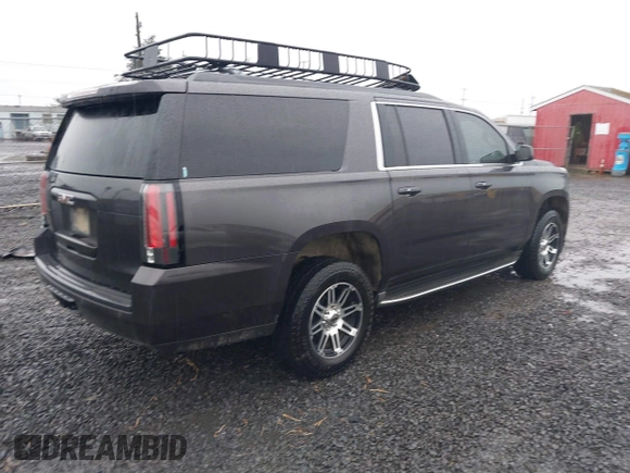2017 GMC Yukon XL SLT with VIN 1GKS2GKC9HR152969, listed as a IAAI auction lot 41759719 with 160,941 mi miles. Bid and sale history available at carsss.com. Image 4.