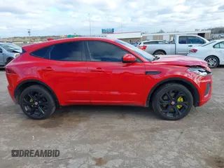 2018 Jaguar E-Pace First Edition z VIN SADFL2FX3J1Z06001, wystawiony jako IAAI lot #41805333 z przebiegiem 85 148 mil mil oraz . Historia ofert i sprzedaży dostępna na DreamBid. Obrazek 14.