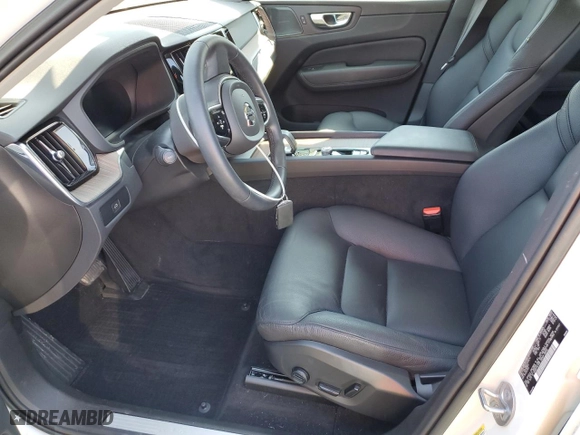 2023 Volvo XC60 Plus Bright Theme with VIN YV4L12DN1P1205243, listed as a Copart auction lot 76896314 with 17,000 mi miles and Salvage Title. Bid and sale history available at carsss.com. Image 7.