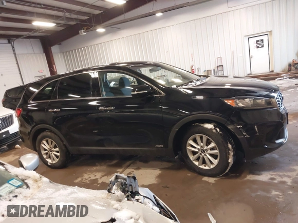 2019 Kia Sorento LX V6 with VIN 5XYPGDA58KG522979, listed as a IAAI auction lot 41553101 with 44,287 mi miles. Bid and sale history available at carsss.com. Image 13.